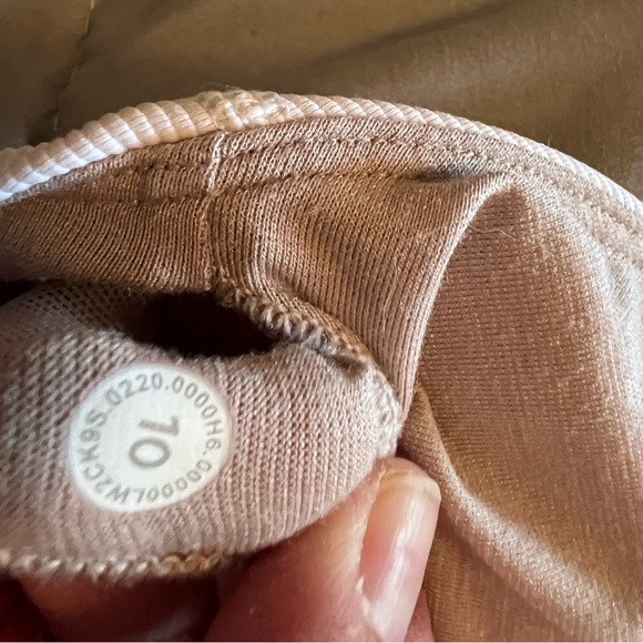 Lululemon White Workout Bra - Picture 3 of 3